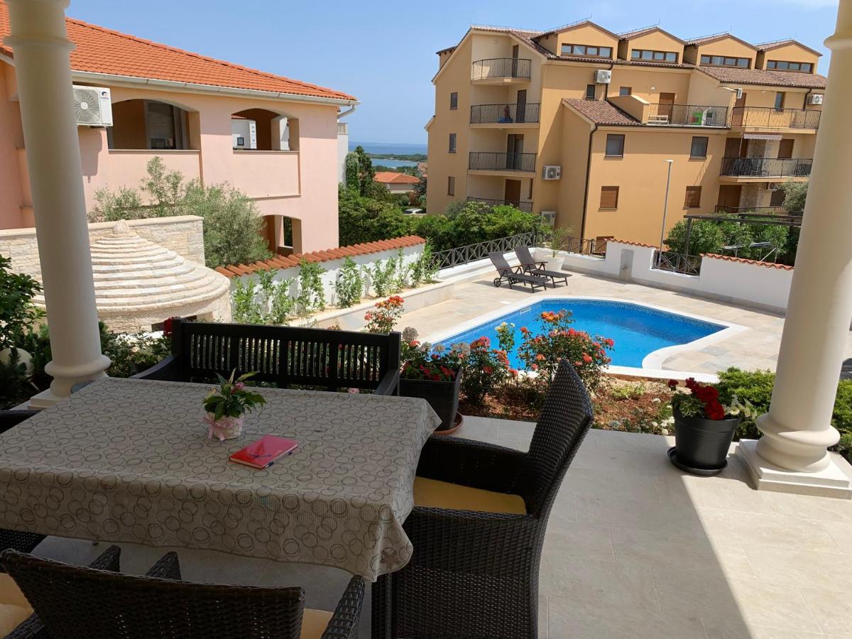 Villa Istriana Liznjan Ngoại thất bức ảnh